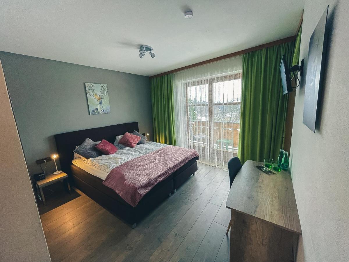 Hotel-Gasthof Lammersdorf ميلستاف الغرفة الصورة