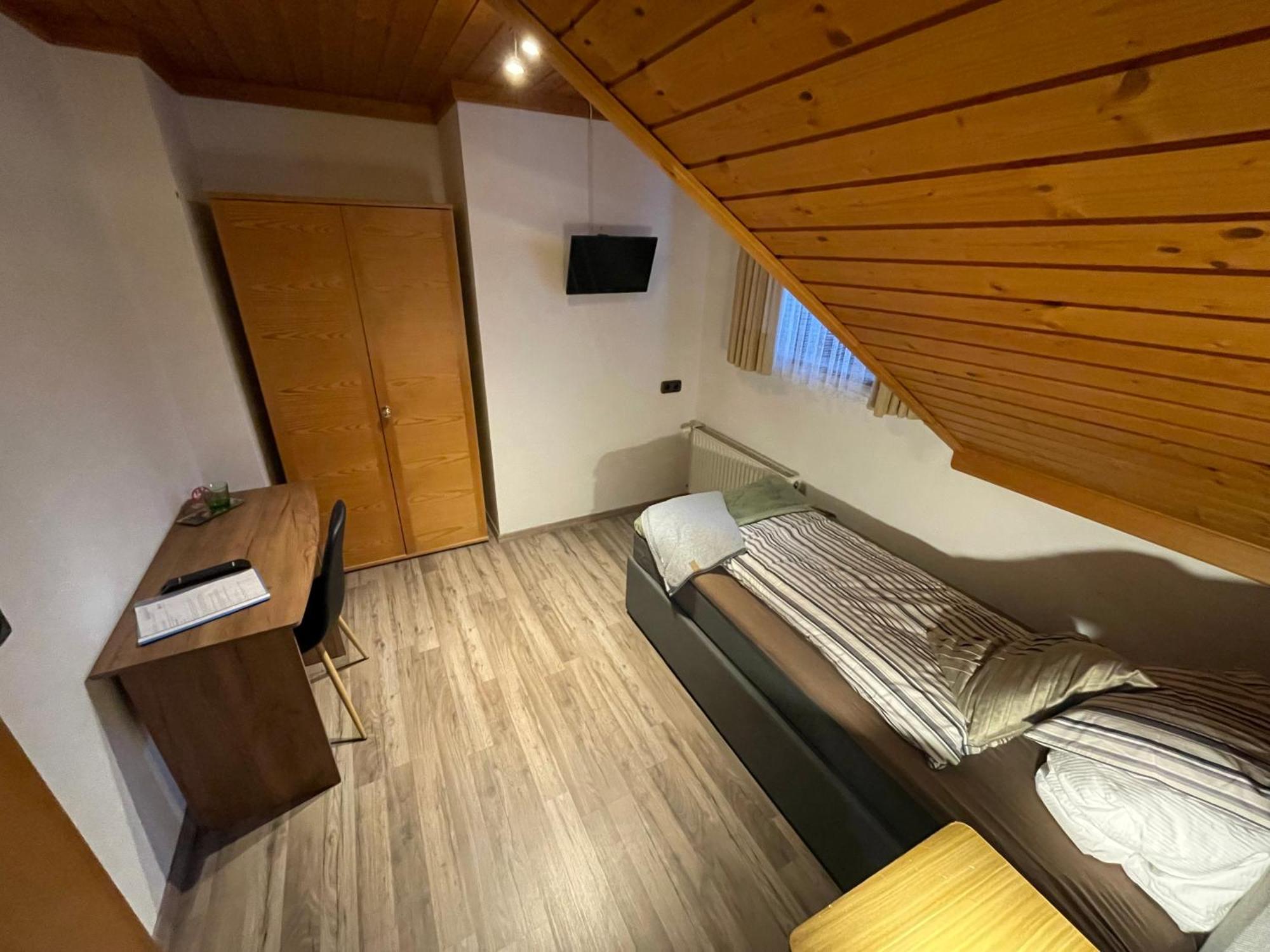 Hotel-Gasthof Lammersdorf ميلستاف الغرفة الصورة